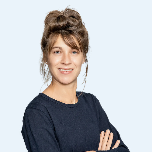 Team-Mitglied-Saskia-Physiotherapie-und-Krankengymnastik-Susanne-Loeffler-in-Wiesbaden Team-Mitglied-Saskia-Physiotherapie-und-Krankengymnastik-Susanne-Loeffler-in-Wiesbaden